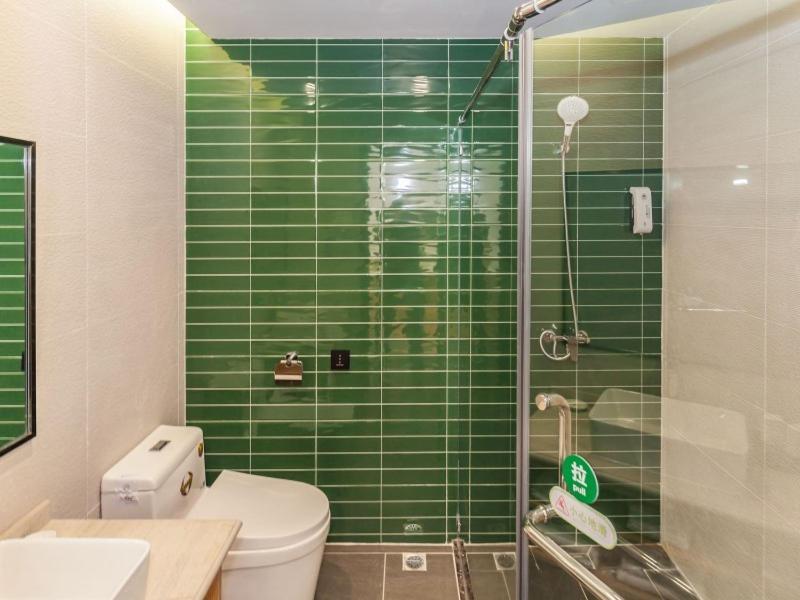 Greentree Inn Dalian Airport New District Xinzhaizi Express Hotel Esterno foto